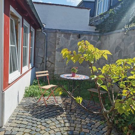 Rheingau - Schoene Moeblierte Ferienwohnung Eltville am Rhein Bagian luar foto