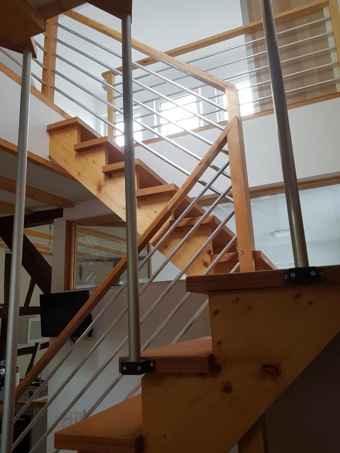 Rheingau - Schoene Moeblierte Ferienwohnung Eltville am Rhein Bagian luar foto